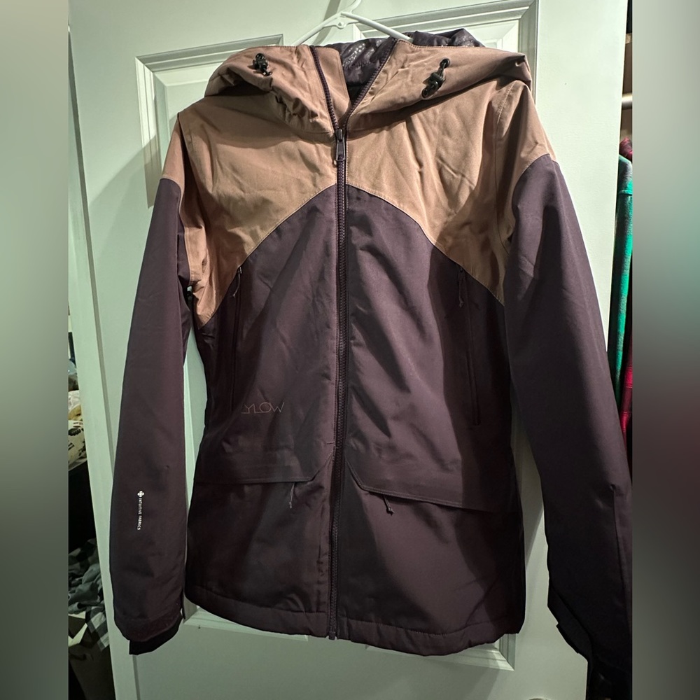 Flylow Sarah women’s size small winter ski/snowboard jacket